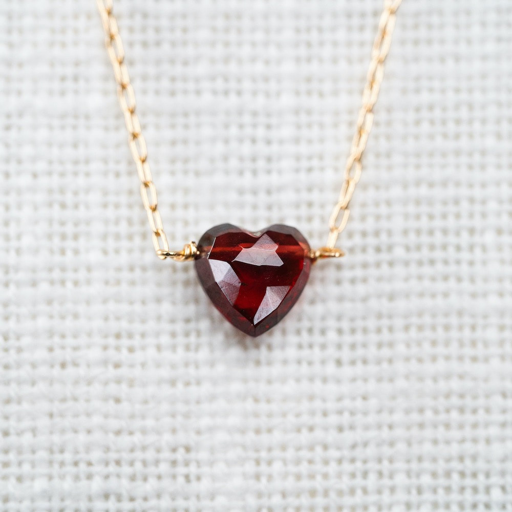 Heart Shaped Garnet Pendant Necklace 1.15ct in 9ct White Gold | QP Jewellers